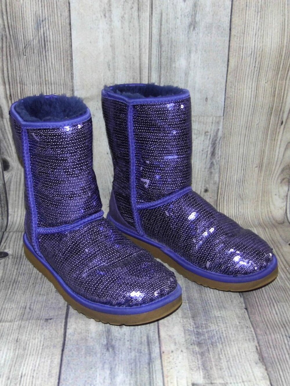 UGG Classic Short Sparkles Purple Sequin/Sheepskin Boots Womens Size 7